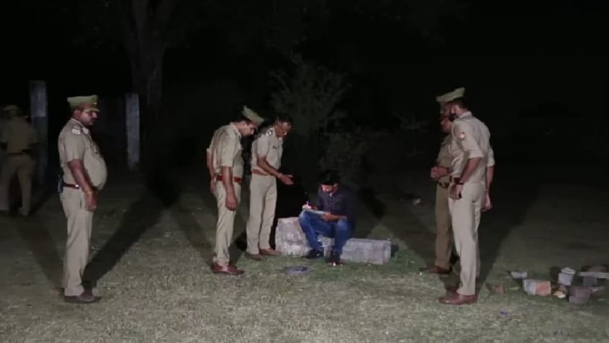 Jhansi police encounter arrest one criminal other ran away