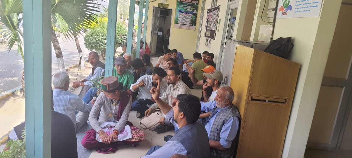 farmer protest started against sjvn