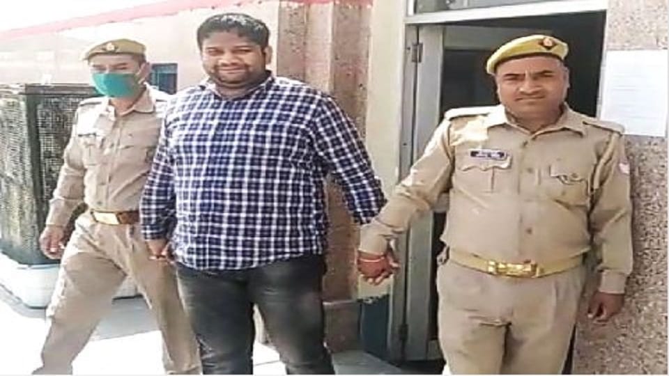 Cartridges Smuggling Case Meerut history sheeter Aslam Pehelwan arrested revealed many secrets