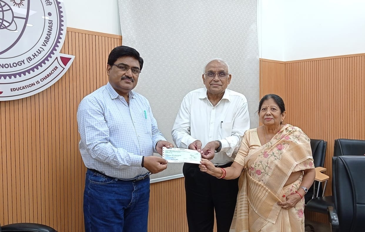 IIT BHU Alumnus RN tripathi donated one crore rupees for Mechatronics and Automation Lab
