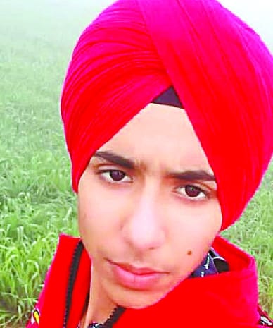 Roadways bus trampled the student, died on the spot