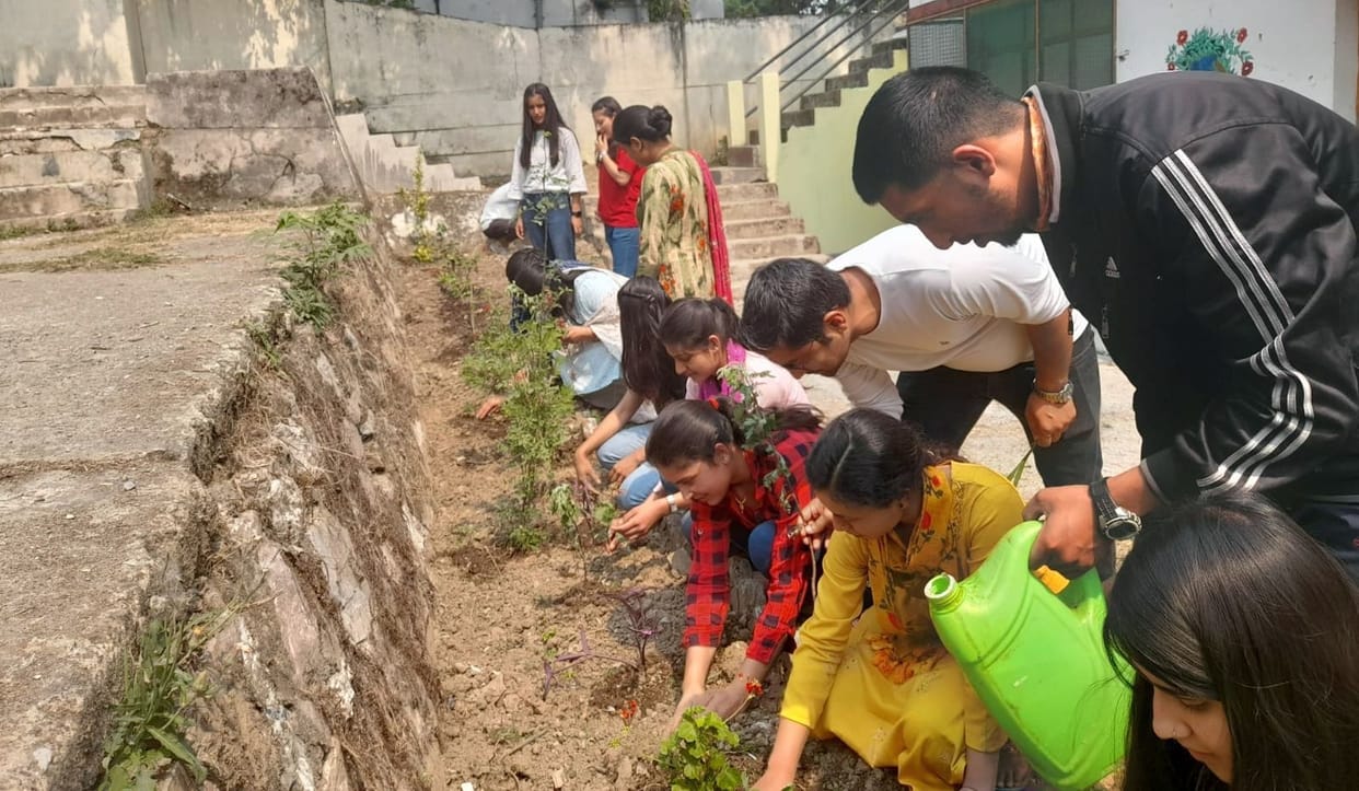 Workshop For Earth Day in Pithauragarh