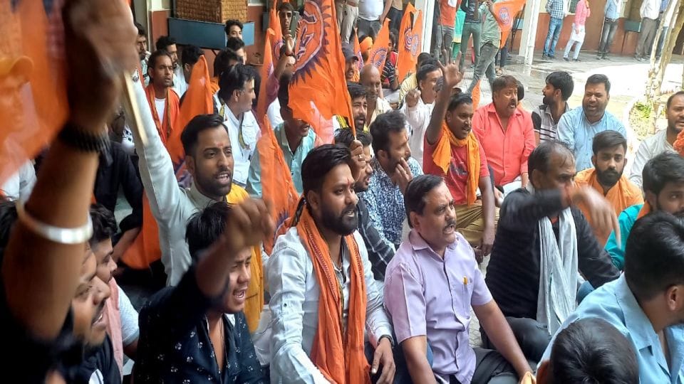 Muslims protest against railway notice for removal of Chamunda Devi temple from Raja Ki mandi railway station Agra