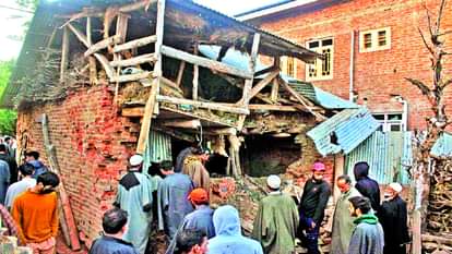 पुलवामा के इसी घर में छिपे थे आतंकी