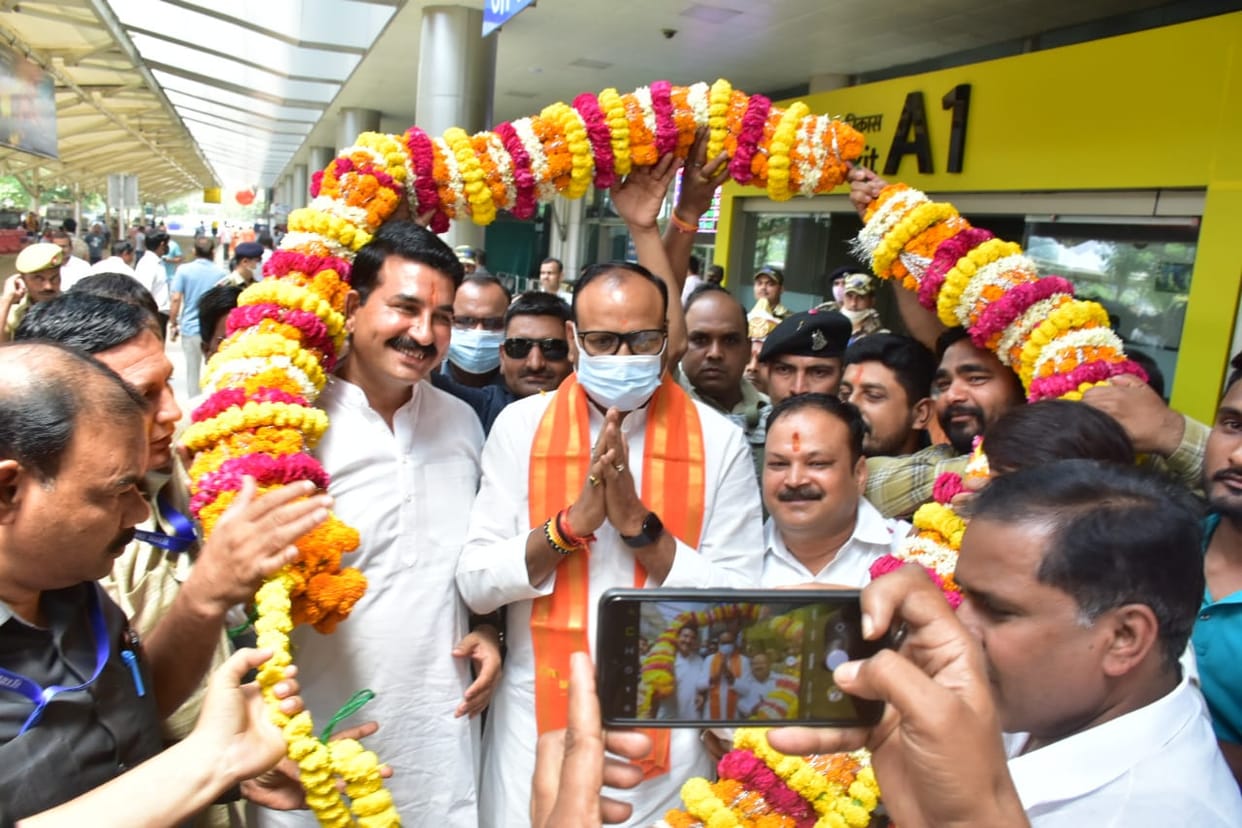Deputy CM Brajesh Pathak in Varanasi said yogi Government working to make city beautiful and organized