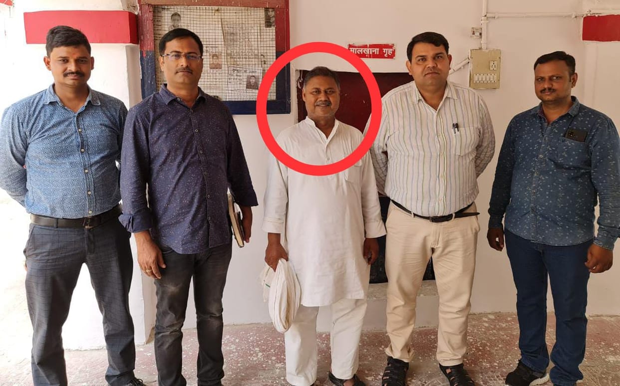 Ballia food scam Former block headarrested in Varanasi three accused of embezzlement caught in this month