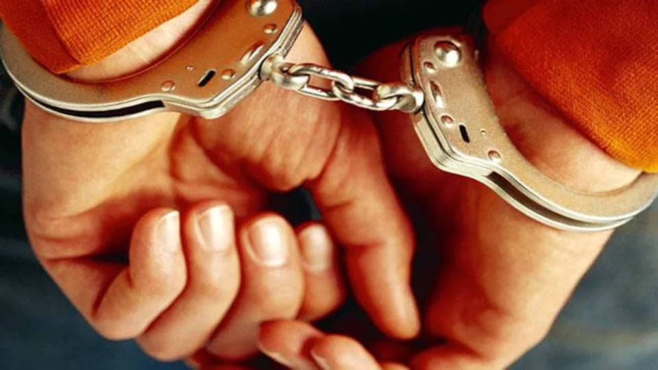 who talked obscenely on the Mobile with 113 women from 36 districts, now came under the clutches of the police