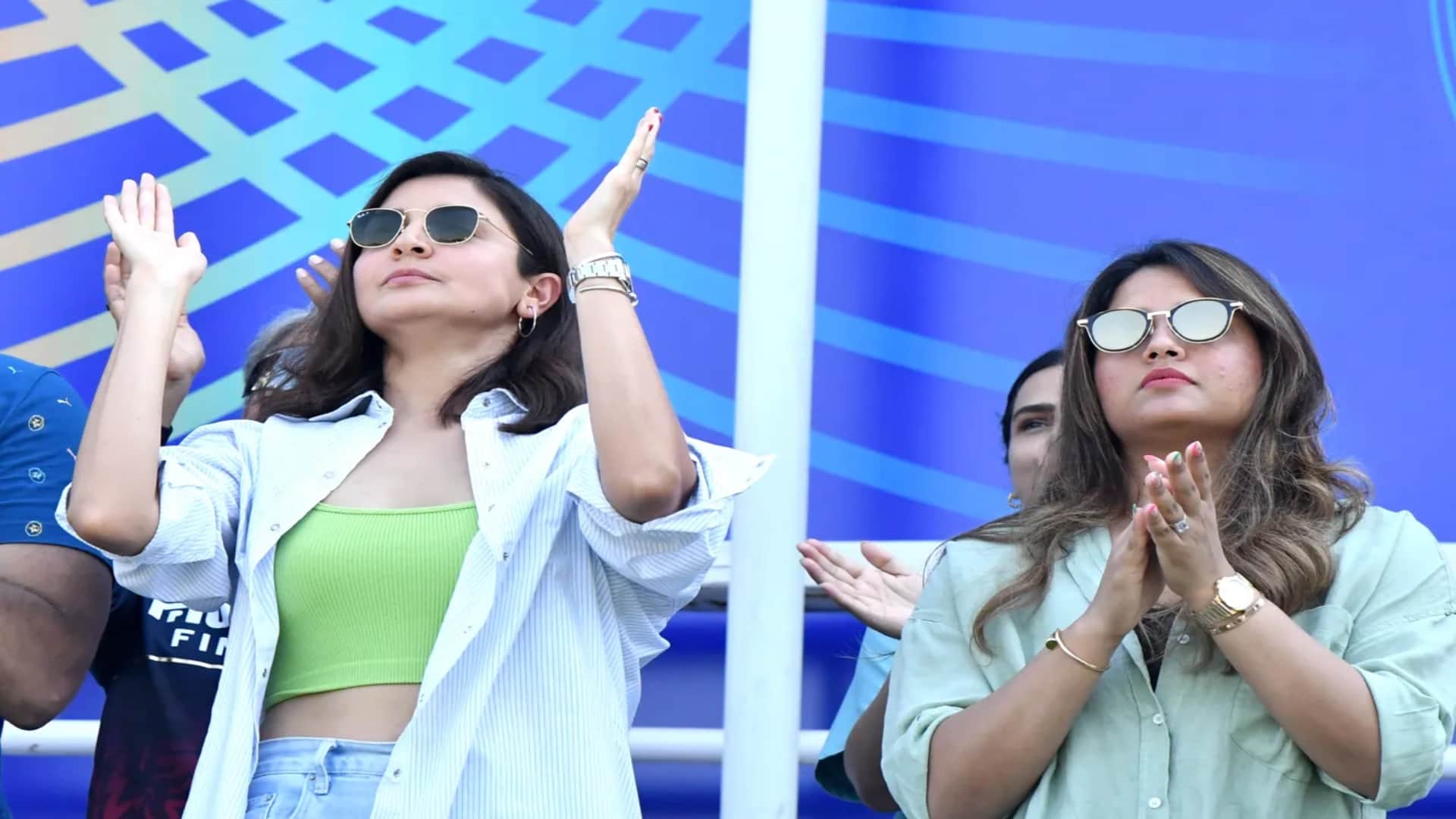 IPL 2022 Virat Kohli Anushka Sharma Kohli scored half century first time in this season Anushka Sharma enjoyed see ipl pictures