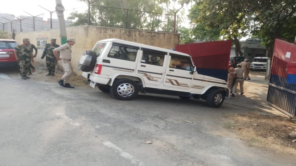Jammu Kashmir: Constable posted Arnia police station commits suicide shooting himself with rifle
