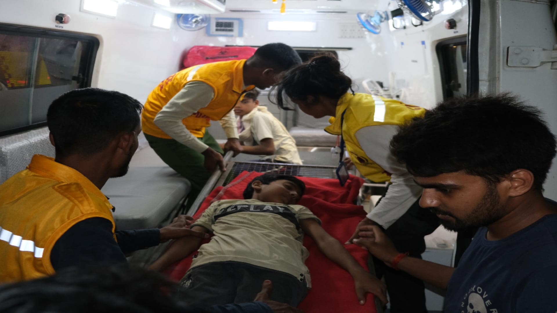 Checked preparedness for defense against air attack by doing blackout exercise in gorakhpur