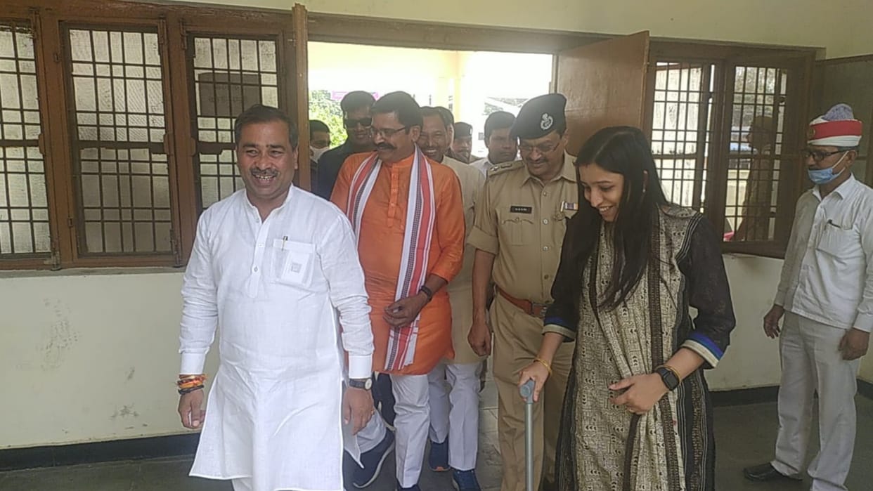 Budaun state minister brajesh singh inspects development works at collectorate