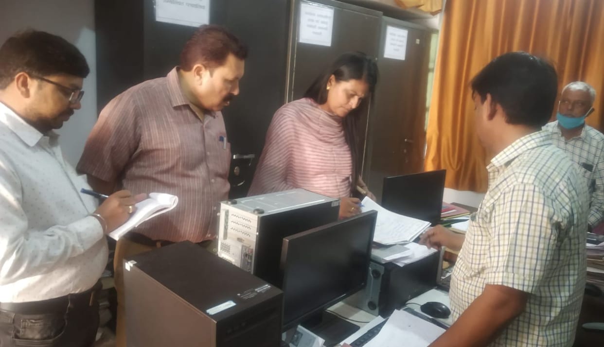 nirikshan,farrukhabad news,vikas bhavan