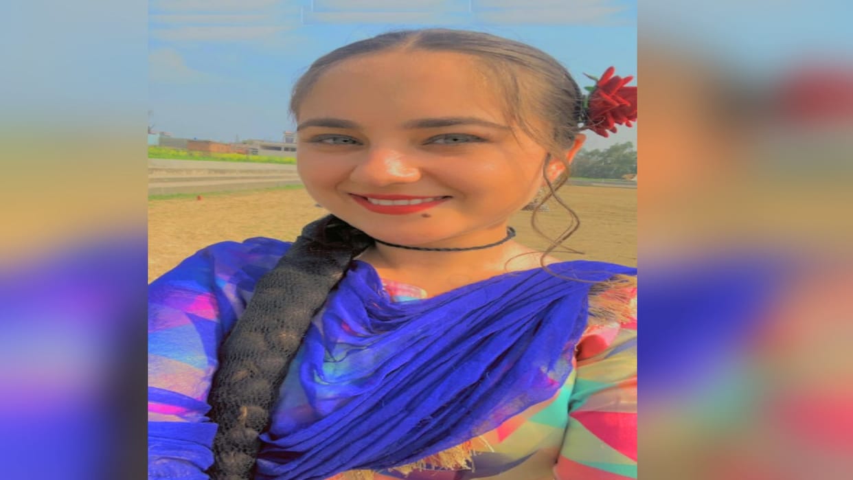 Nahan's daughter Indrapreet got the talent ironed, earning a name in the world of acting