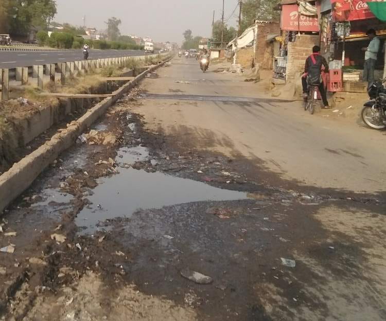 Cleanliness campaign ineffective, garbage piled up near mosques