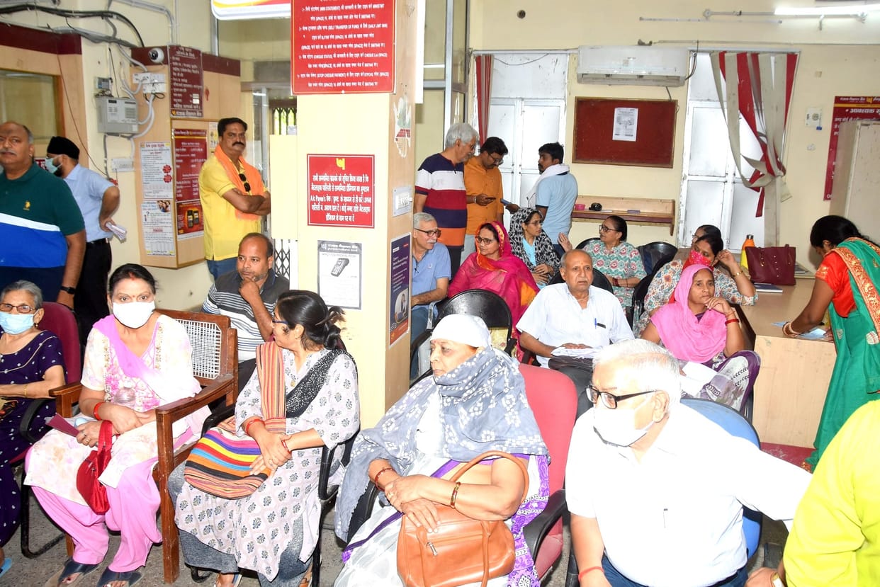 Case of locker robbery in Punjab National Bank in Kanpur