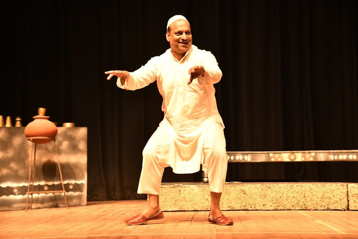 Angoori gets emotional and Lajo tickles