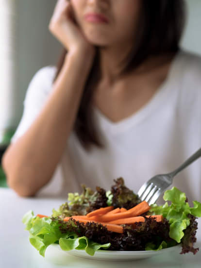 खाली पेट न करें इन चीजों का सेवन