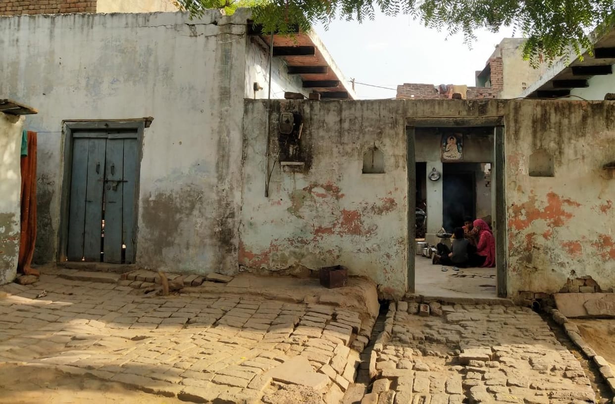 Mathura: Police engaged in search of absconding accused in bride's murder case