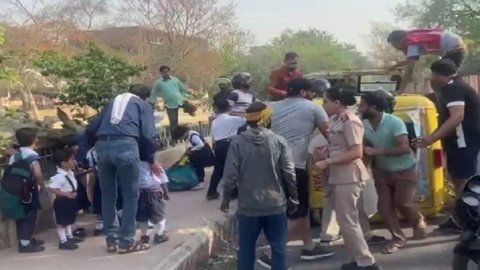 Max pickup carrying school children overturned after colliding with divider in mathura