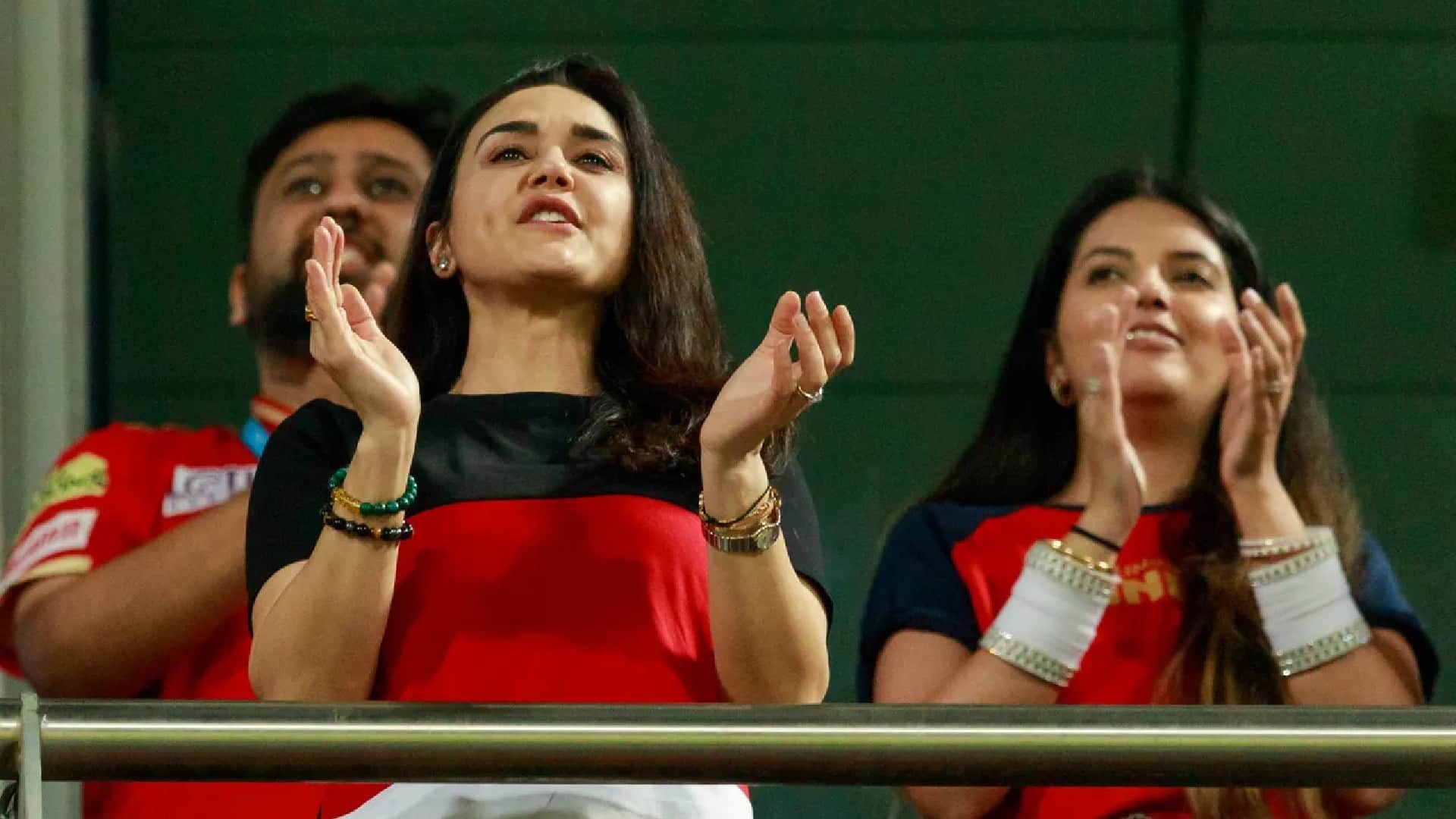 IPL 2022  LSG vs PBKS Match 42 Highlights in Hindi preity zinta and ishani happy on chahar bowling