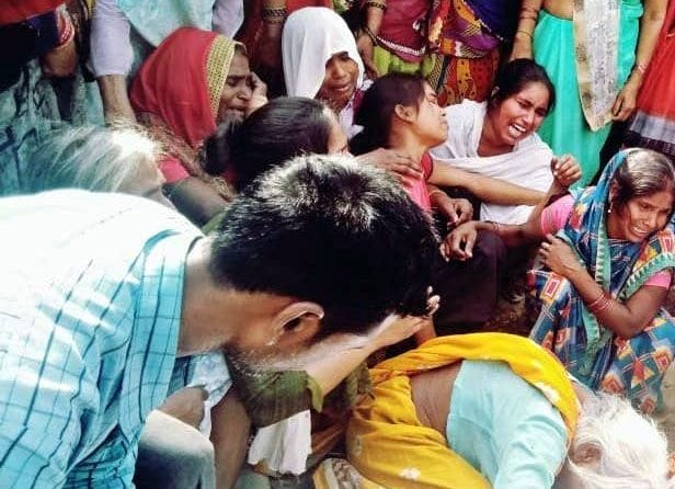 Kanpur dehat : Roadways bus driver died in Barabanki, when the body reached Baraur, the relatives were weeping