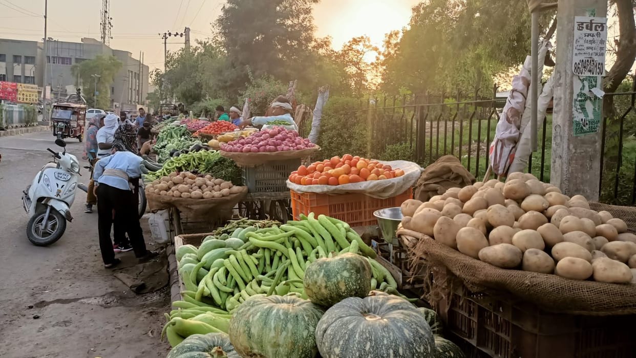 Selected ten places to set up fruit and vegetable stalls in the city