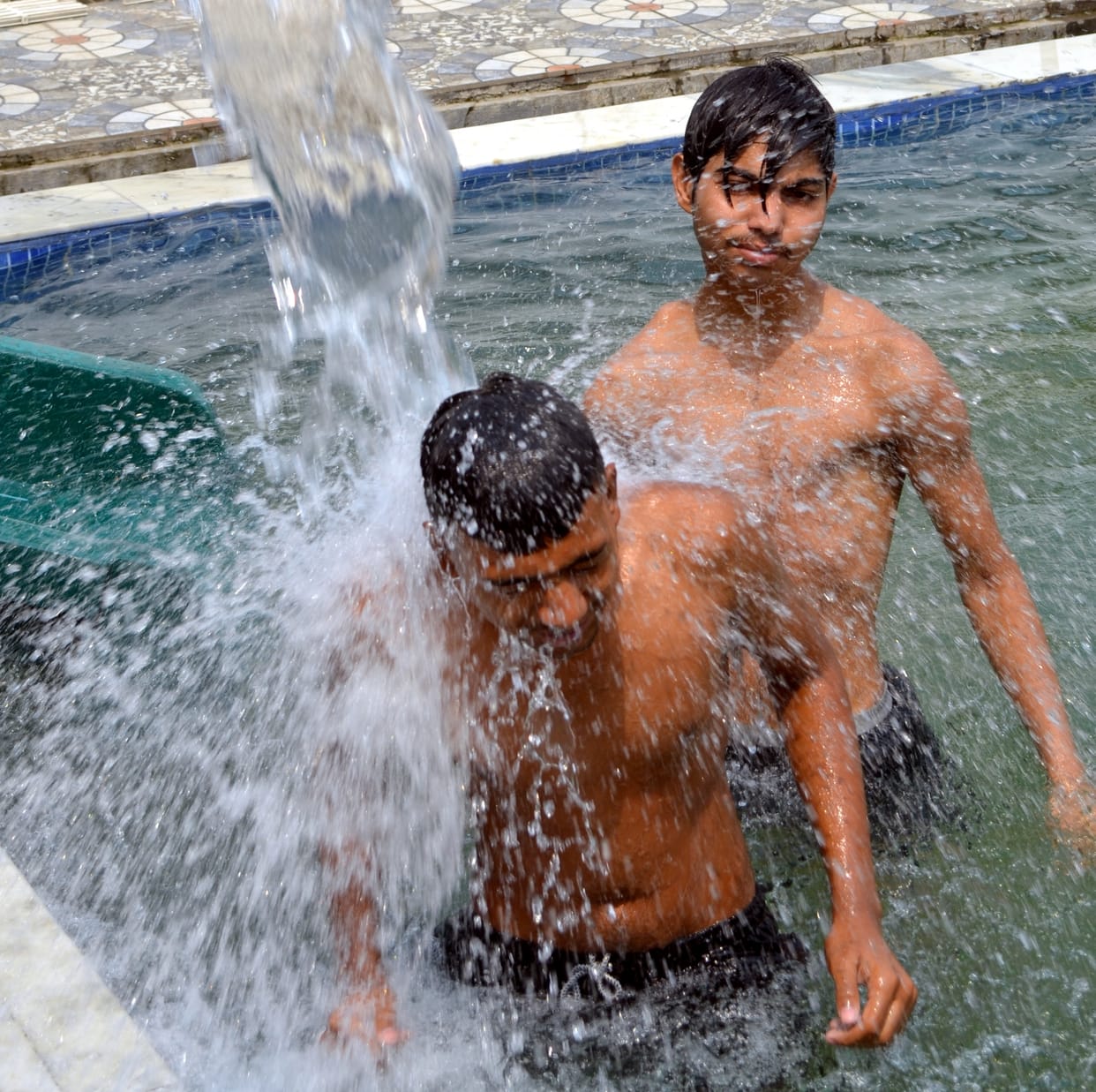 The weather scorched throughout the day, drizzle expected today