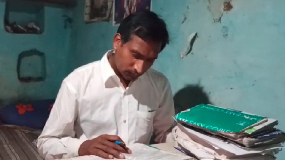 Satna: The son of a laborer father studied with a vegetable cart, now became a judge, second rank in MP