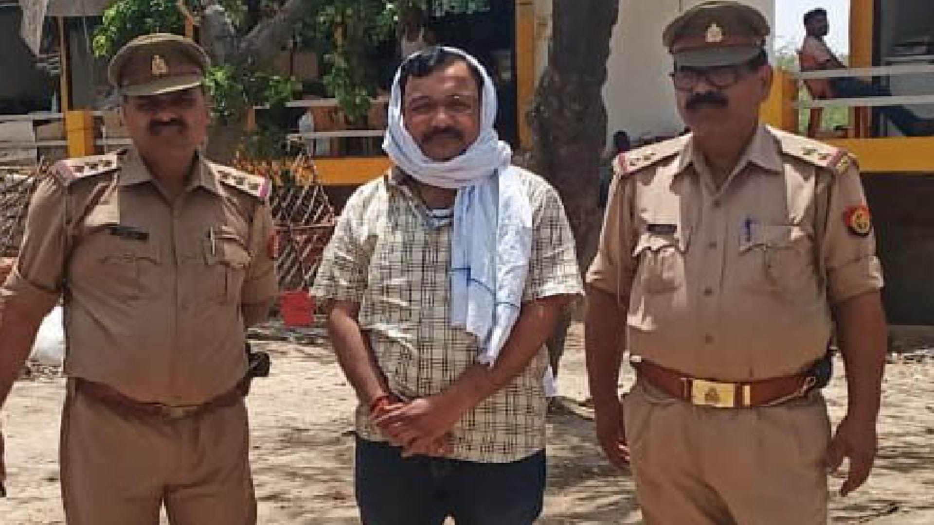 BJP leader Shweta Singh Gaur death case Deepak said that he could not see Shweta hanging