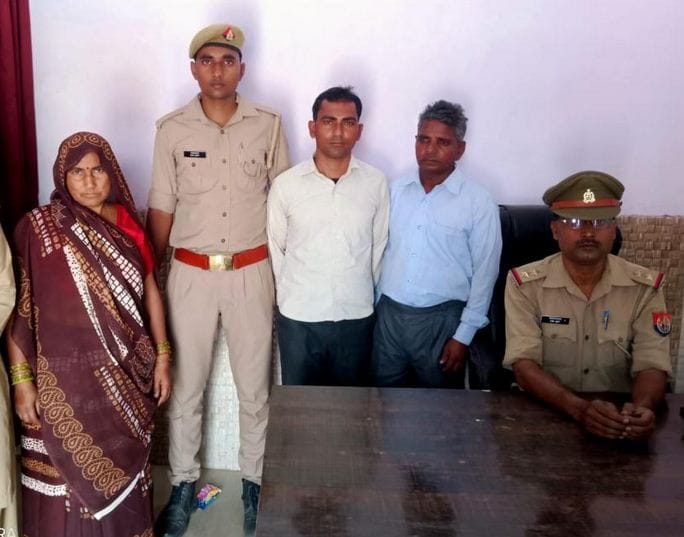 Hathras: Two real brothers accused of rape sent to jail