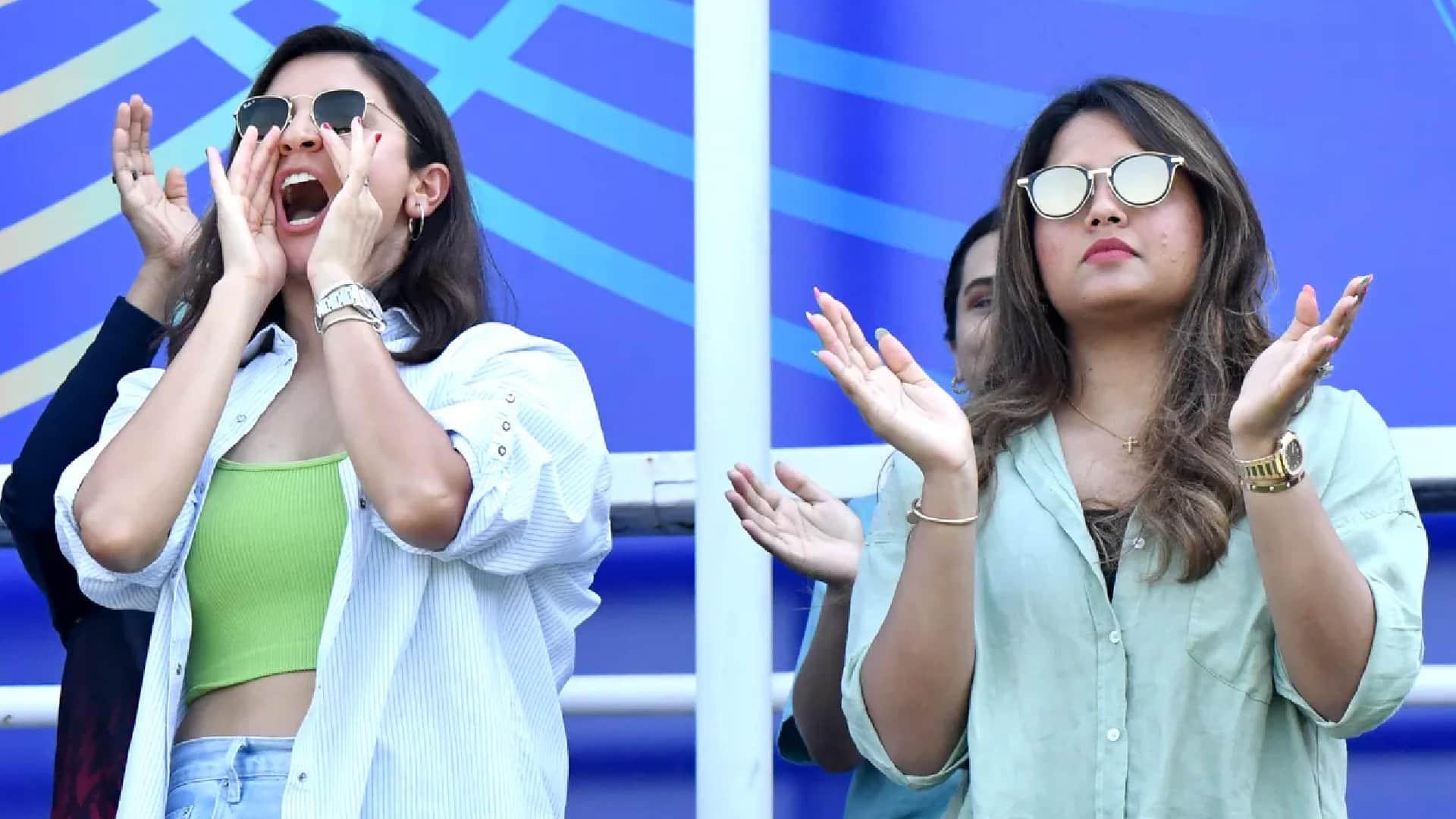 IPL 2022 Virat Kohli Anushka Sharma Kohli scored half century first time in this season Anushka Sharma enjoyed see ipl pictures