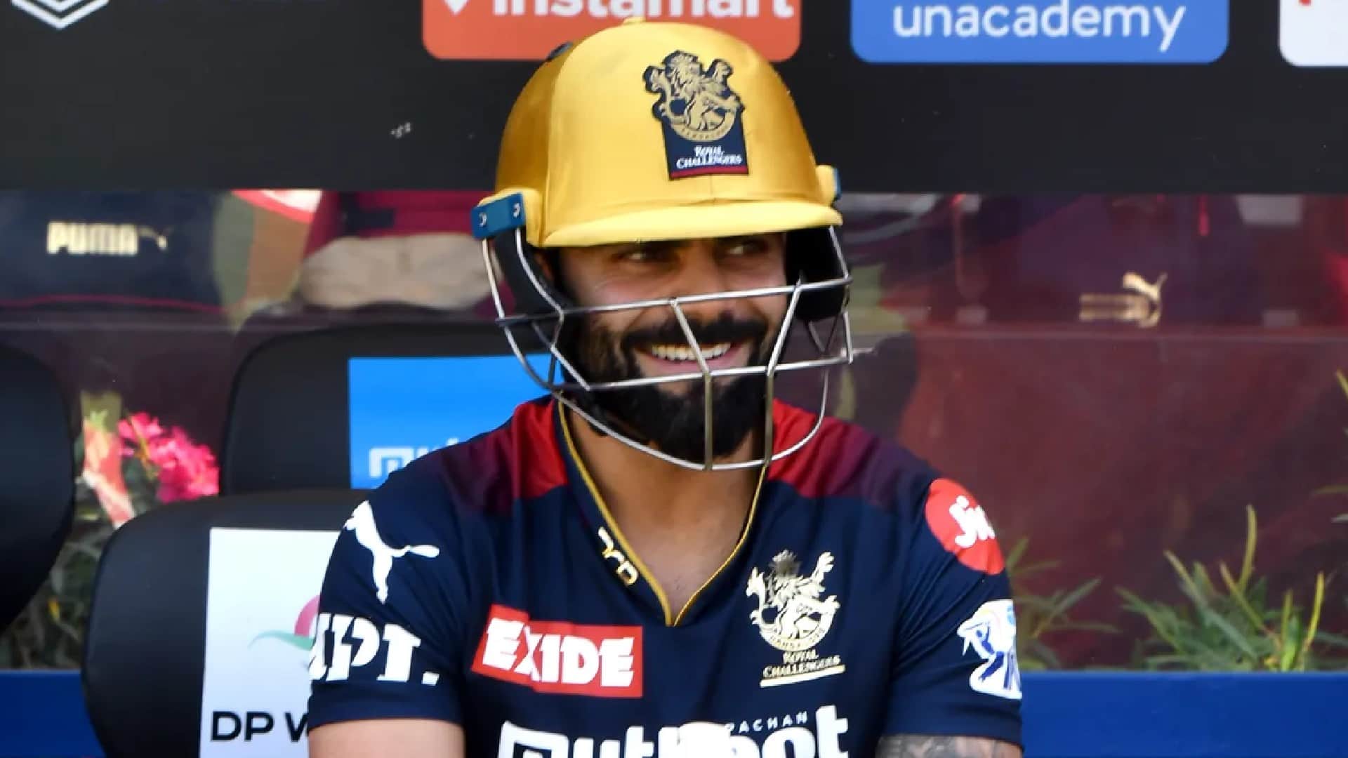 IPL 2022 Virat Kohli Anushka Sharma Kohli scored half century first time in this season Anushka Sharma enjoyed see ipl pictures