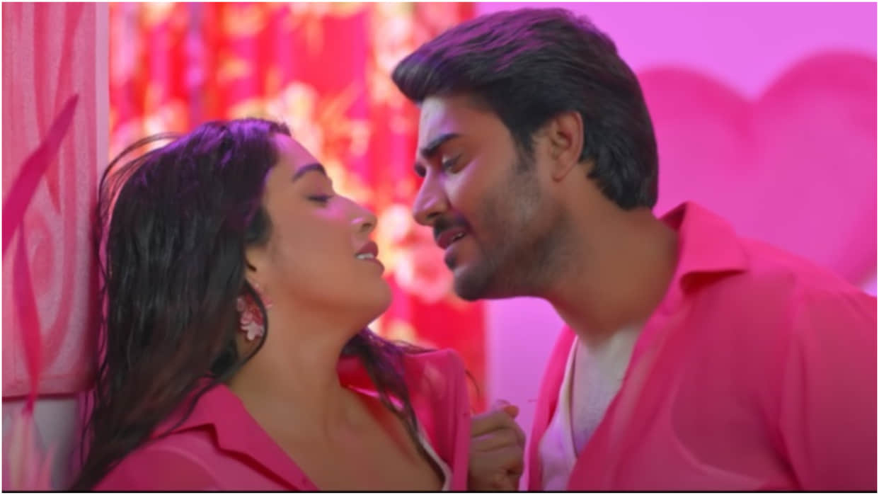 Shilpi Raj new song starring Amrapali Dubey and pradeep pandey Jara Tave Dehiya going viral