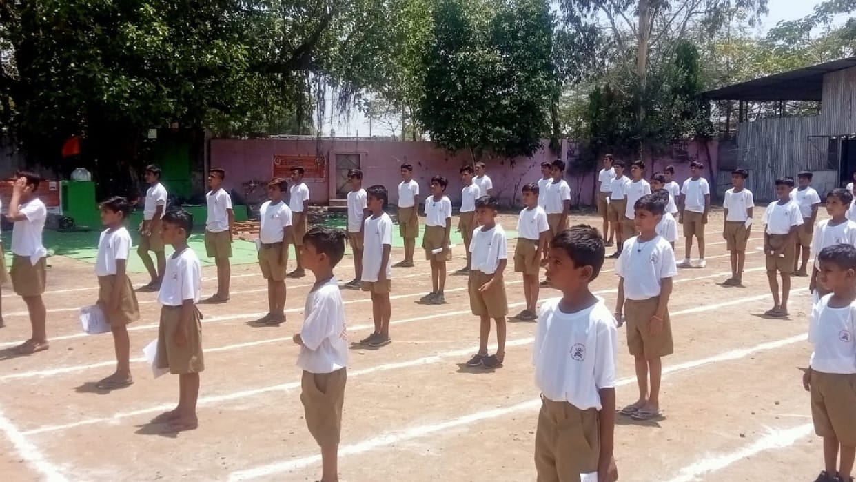 Sehore: Aryaveer team is doing character building of children, self-defense tricks in 7-day camp, education of yoga