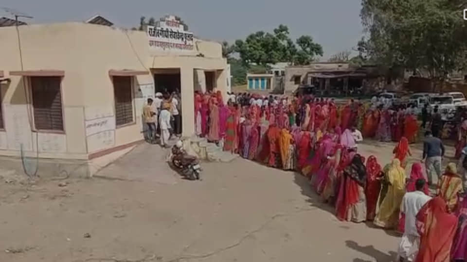 Palis Phulad village became alcohol free after voting in Rajasthan