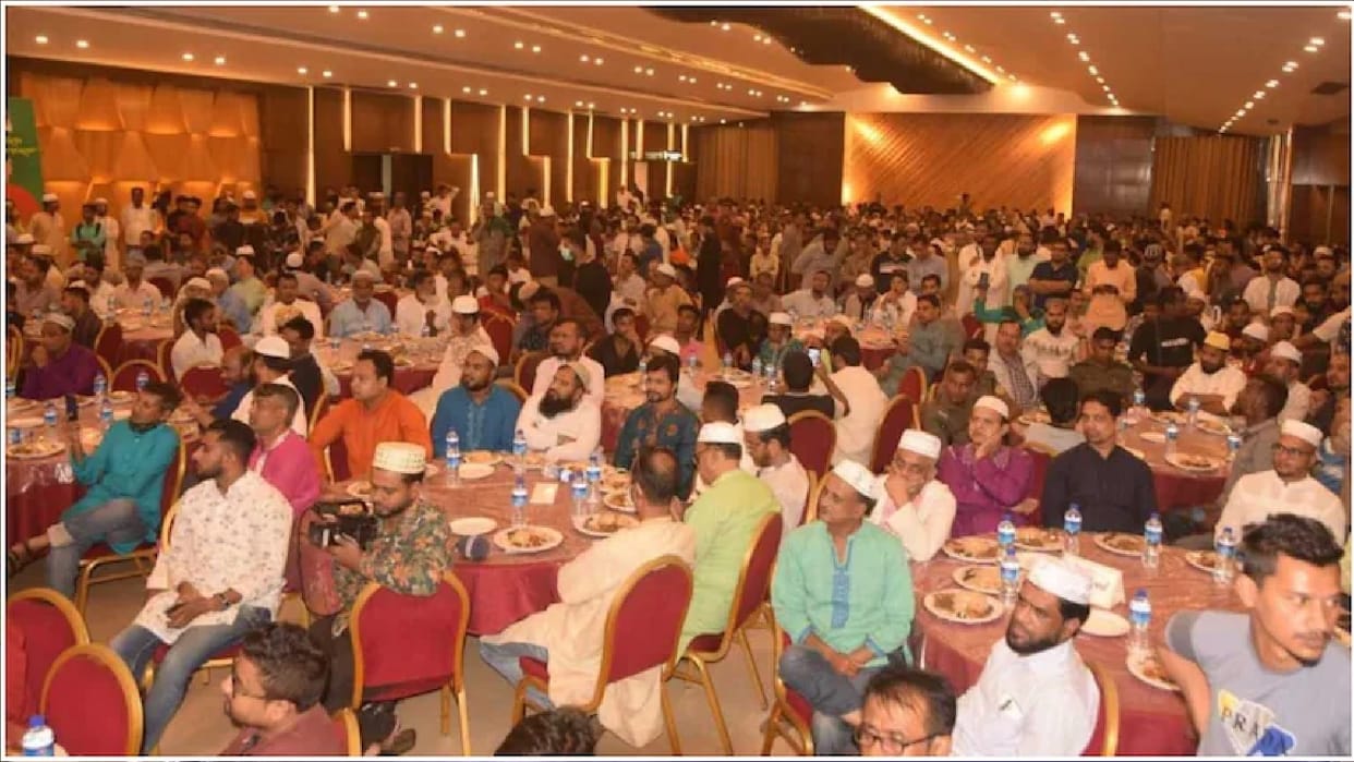 Iftar controversy: Bangladesh National Party Served Beef to Hindus at Iftar Party in Dinner News in Hindi