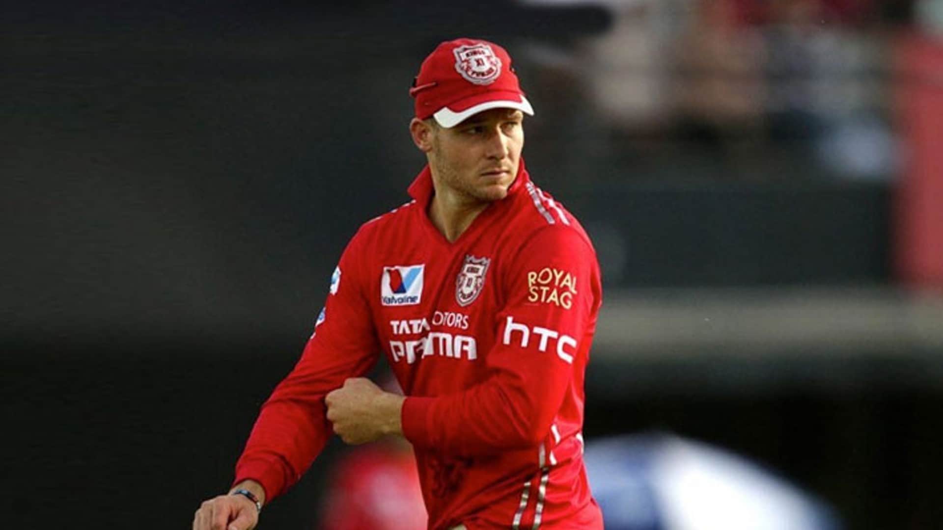 David Warner, Dinesh Karthik and Gautam gambhir have left captaincy in mid season in IPL