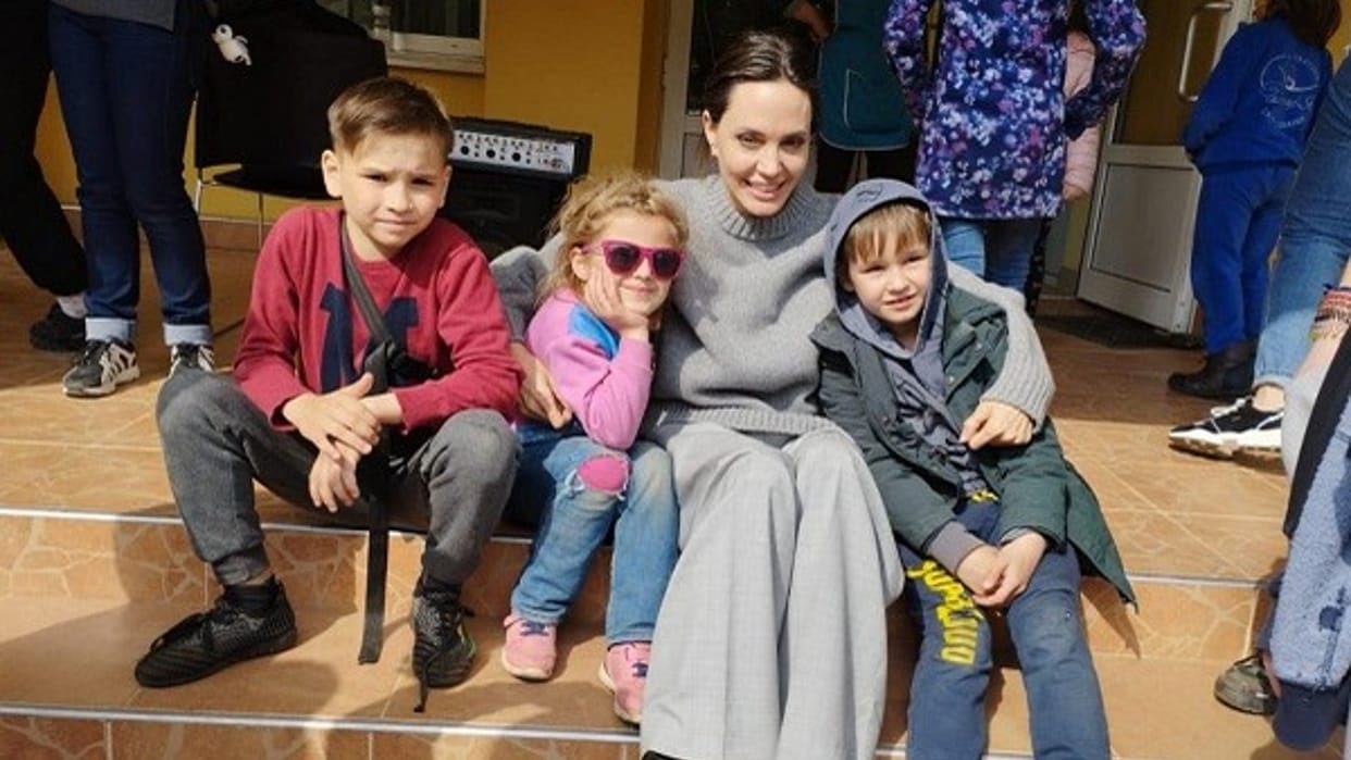Russia Ukraine War angelina jolie meets children visits cafe in ukraines