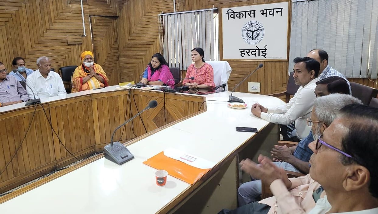 hardoi news,E-pension portal will prove to be a milestone: ADM
