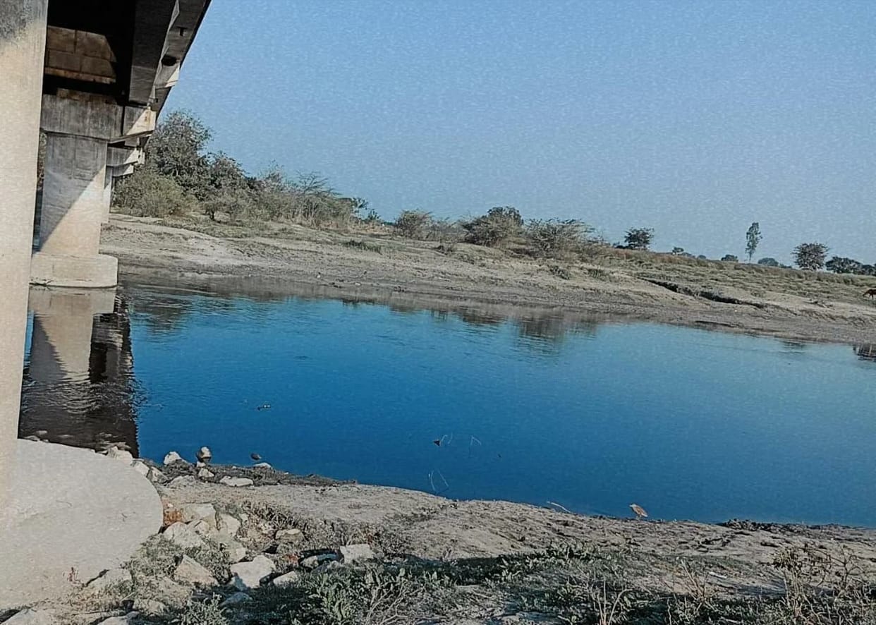 Kali river: cut off the banks, the danger of water in the village will increase in the rain