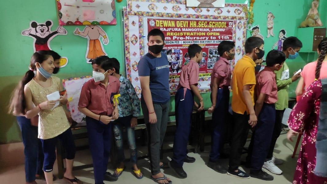 Amar Ujala Health Campaign Schools gear up for vaccination in Jammu Kashmir enthusiasm among children too