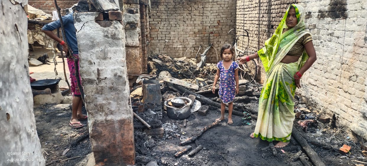 Fire in Jaitipur, eight thatched houses burnt