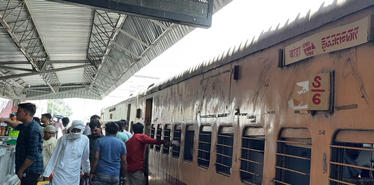 train,railway,farrukhabad news