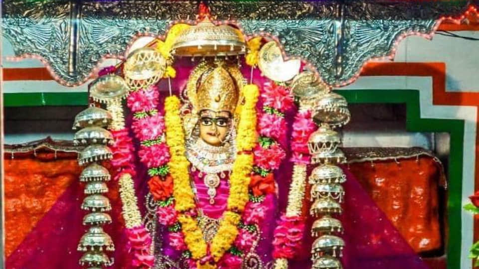 Indo Pak Border tourists will enjoy Longewala Border Post in Rajasthan 