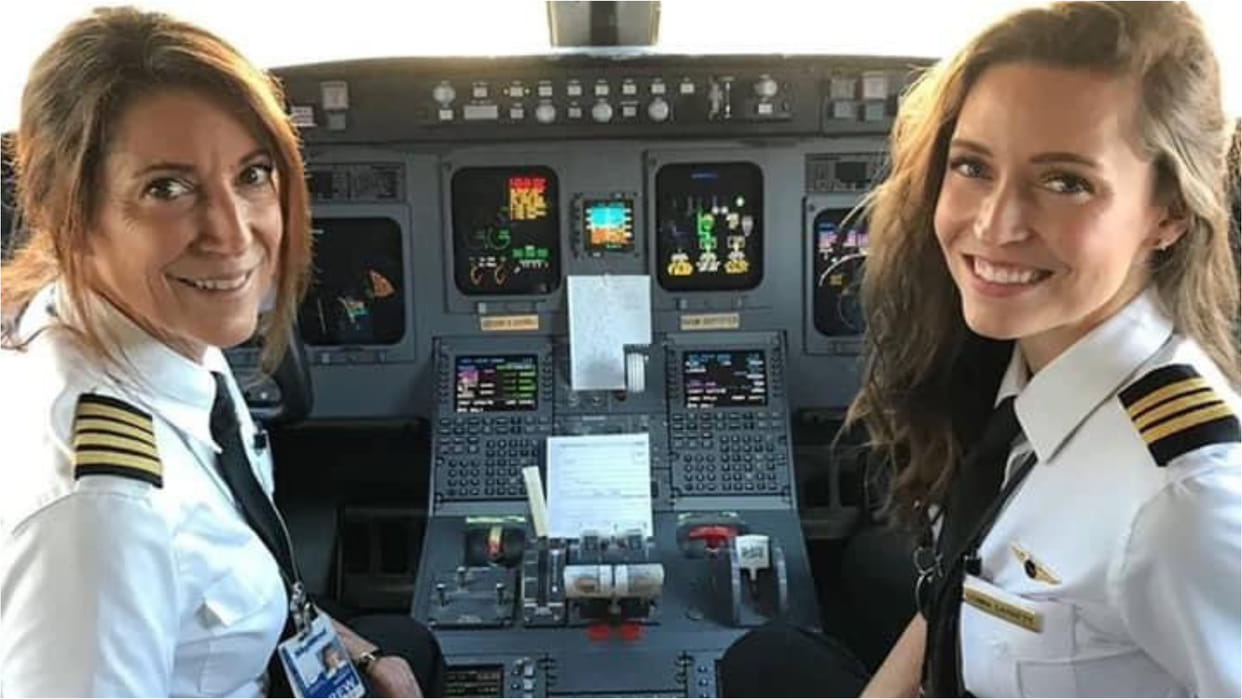 mother daughter duo fly plane pilot photo viral