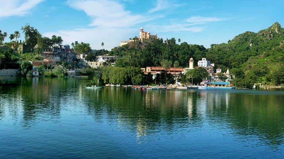 Holiday Destinations: Best Places to Travel Destinations in June in India