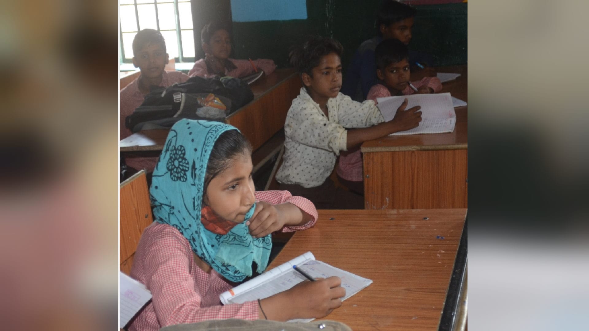 Bad condition of government schools: Students burning in summer, officers cool-cool,