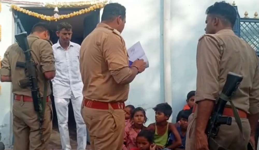 Theft of lakhs including cash from the residence of District Panchayat member