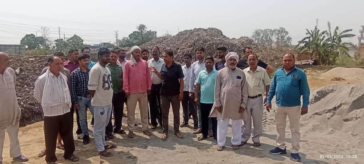 Opposition to build a garbage dump on Roorkee Road, uproar