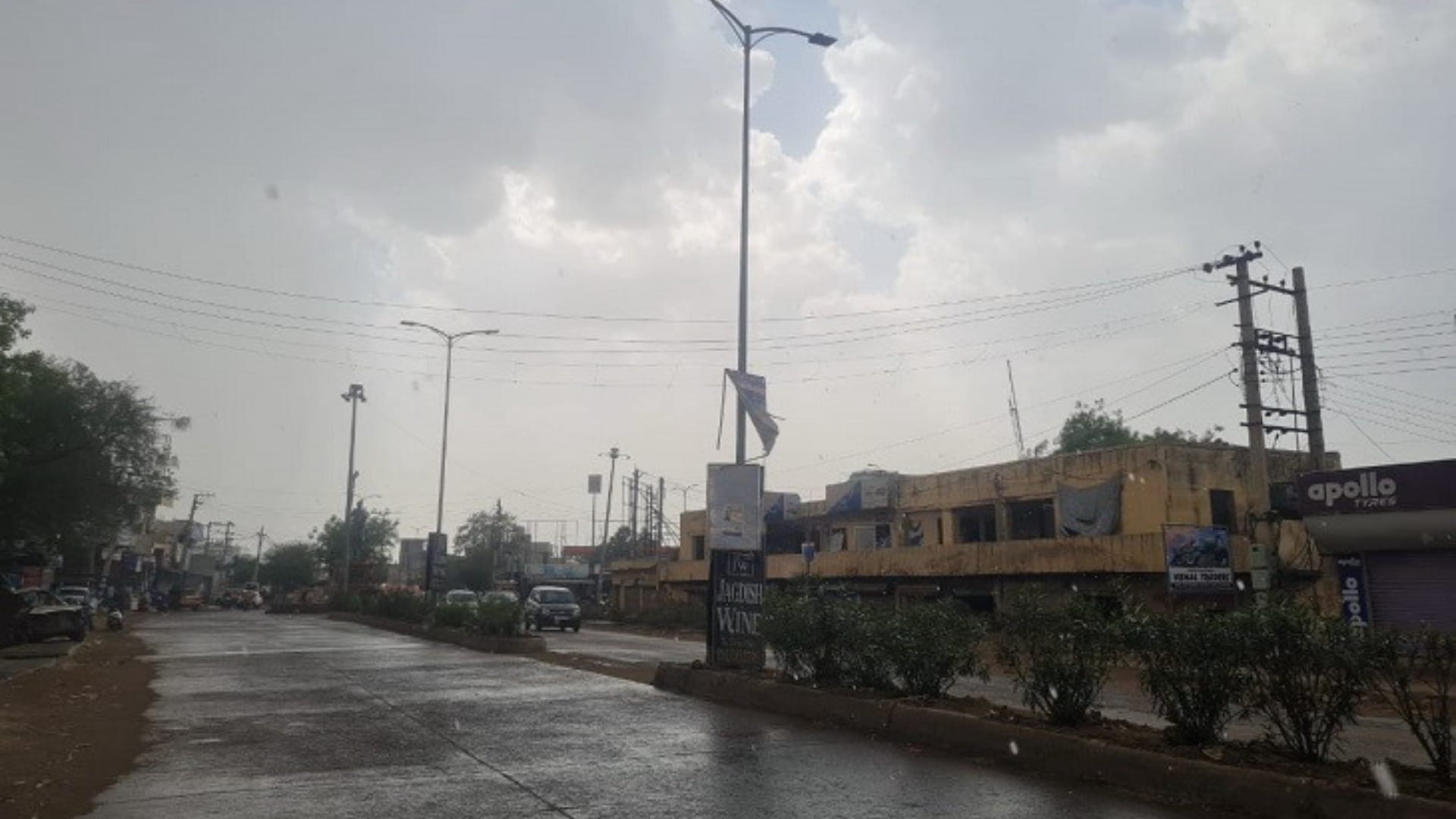 Drizzle and strong wind brought relief from the heat in Haryana
